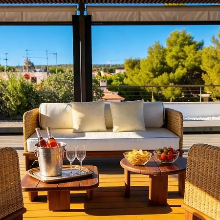 Lägenhet La Pedra 300 Meters From The Pool Full Actualized Design Garden Renewed On April 26