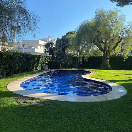 Lägenhet La Pedra 300 Meters From The Pool Full Actualized Design Garden Renewed On April 26 *