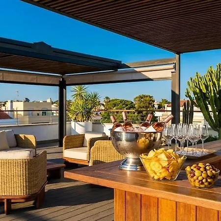 Lägenhet La Pedra 300 Meters From The Pool Full Actualized Design Garden Renewed On April 26 *